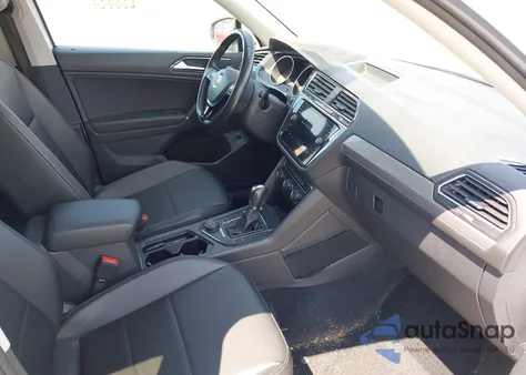 2018 Volkswagen Tiguan 2.0T Se/2.0T Sel from USA, damaged, VIN 3VV2B7AX4JM204453